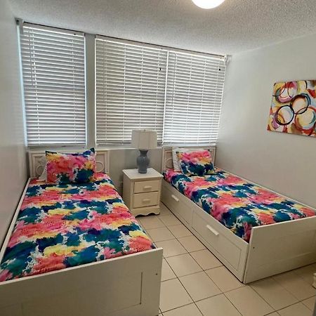 Ocean Front 2 Bedroom & Bath In Isla Verde 산후안 외부 사진